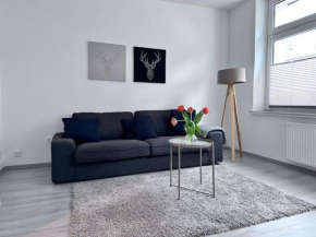 Möblierte Erdgeschoss-Wohnung mit Parkplatz in bester Lage des Stadtzentrums Herne, WLAN, Netflix- Super Autobahn-und ÖPNV-Anbindung